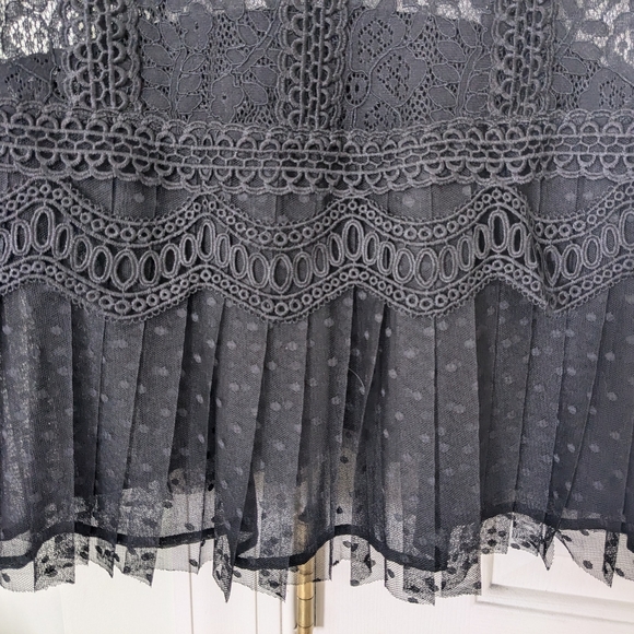Zara black sleeveless lace top (NWT, size:M) - Picture 6 of 6